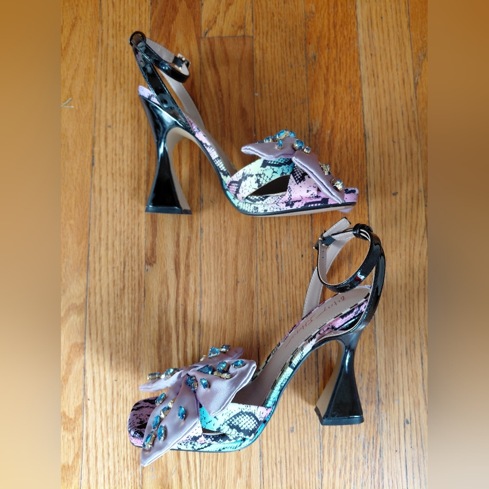 BETSEY JOHNSON Womens Purple Mixed Media Gem Bow Loise Square Toe Sandals ๐ - Picture 5 of 10